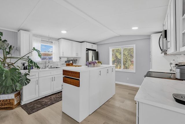 170 Braddock Ct., Murrells Inlet, SC 29576