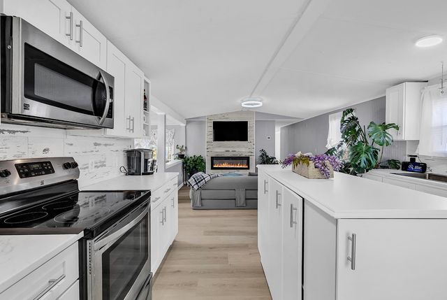 170 Braddock Ct., Murrells Inlet, SC 29576