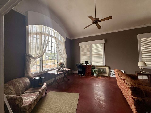 206 Park Pl, Pine Bluff, AR 71601