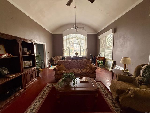 206 Park Pl, Pine Bluff, AR 71601