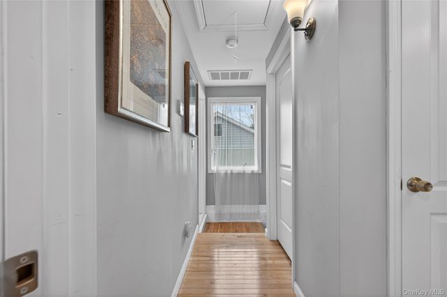 13 Wansor Avenue, Bayville, NY 11709