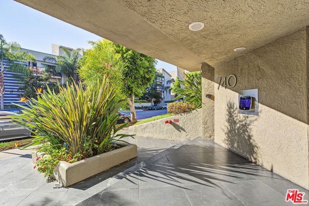 740 N Kings Road 314, West Hollywood, CA 90069 — photo 4