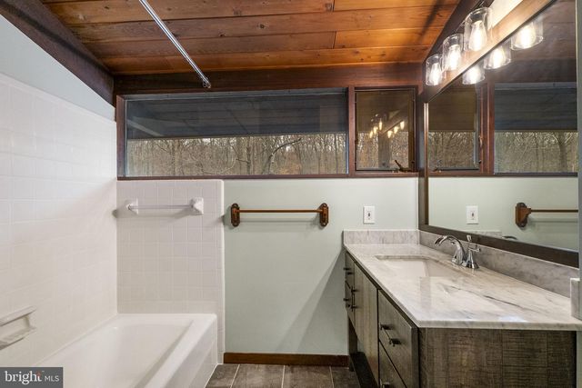 3230 BASFORD RD, Frederick, MD 21703