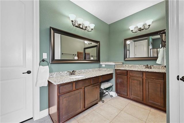 4804 Taurus WALK, Austin, TX 78738