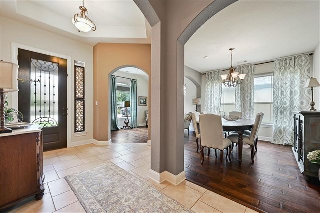 4804 Taurus WALK, Austin, TX 78738