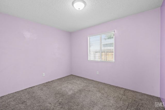 1316 El Tejon Avenue, Bakersfield, CA 93308