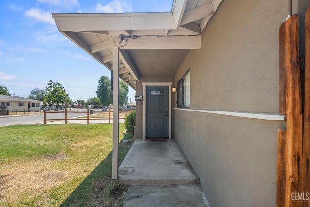 1316 El Tejon Avenue, Bakersfield, CA 93308