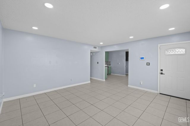 1316 El Tejon Avenue, Bakersfield, CA 93308