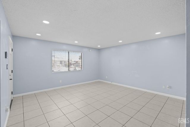 1316 El Tejon Avenue, Bakersfield, CA 93308