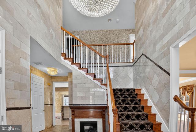 8099 PAPER BIRCH DR, Lorton, VA 22079