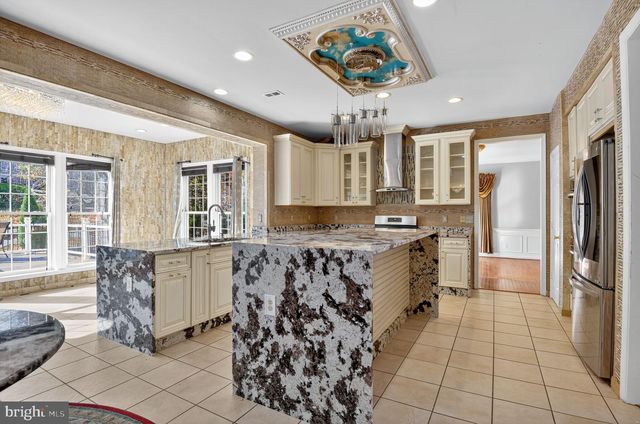 8099 PAPER BIRCH DR, Lorton, VA 22079