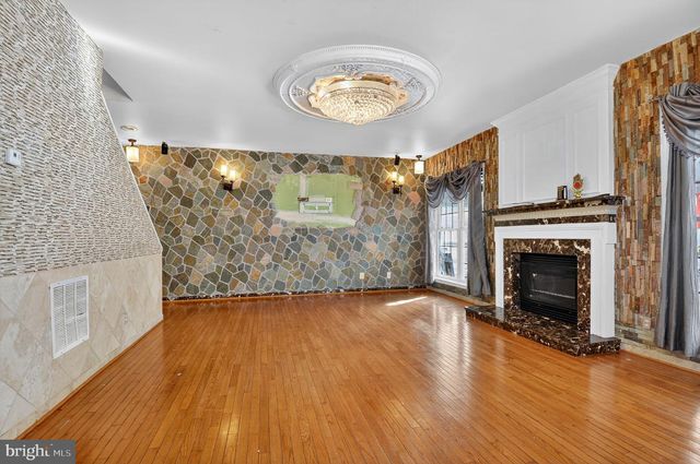 8099 PAPER BIRCH DR, Lorton, VA 22079