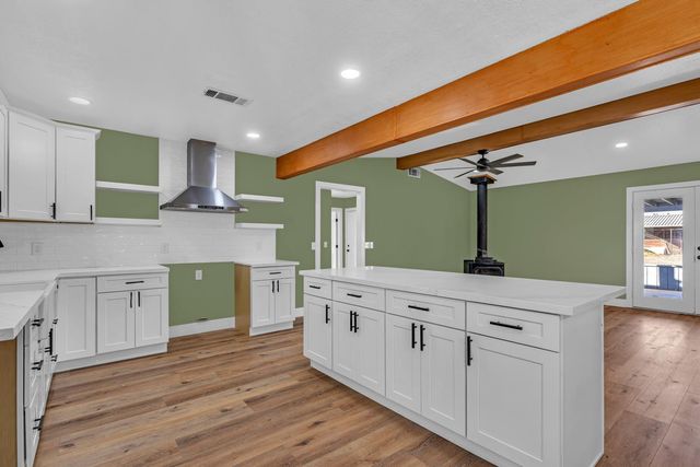 15912 Idaho Avenue, Lemoore, CA 93245