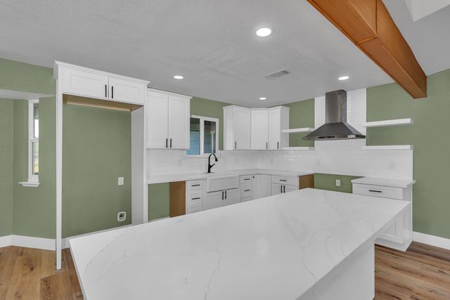 15912 Idaho Avenue, Lemoore, CA 93245