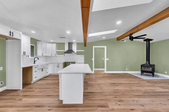 15912 Idaho Avenue, Lemoore, CA 93245