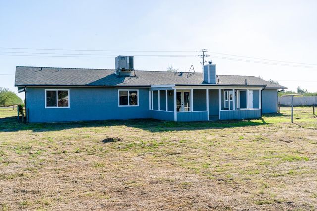 15912 Idaho Avenue, Lemoore, CA 93245