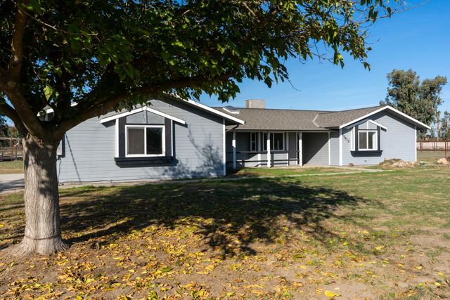 15912 Idaho Avenue, Lemoore, CA 93245