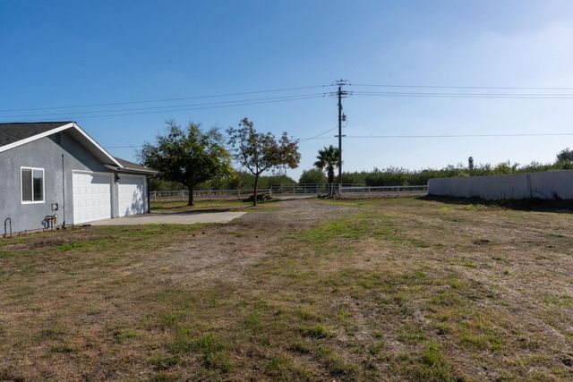 15912 Idaho Avenue, Lemoore, CA 93245