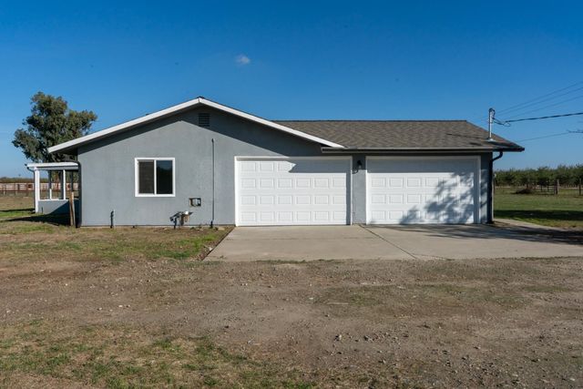 15912 Idaho Avenue, Lemoore, CA 93245