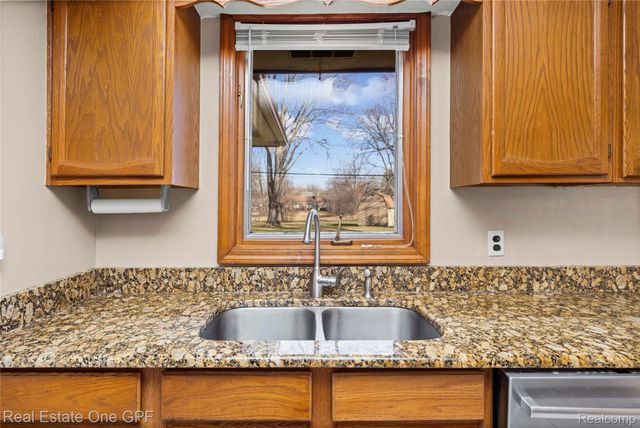 24840 E Taft Road, Novi, MI 48375