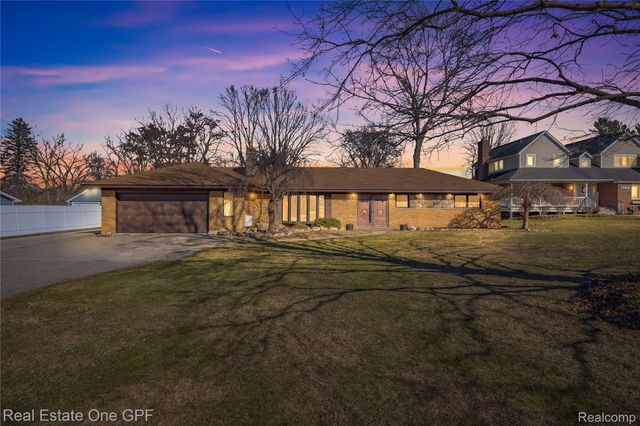 24840 E Taft Road, Novi, MI 48375