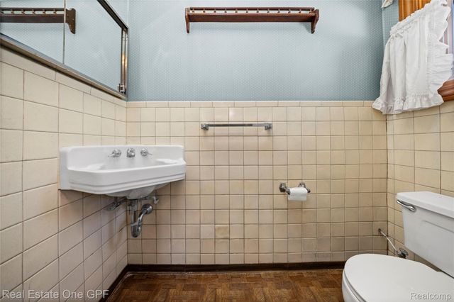 24840 E Taft Road, Novi, MI 48375