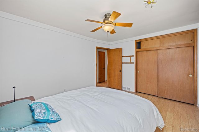 24840 E Taft Road, Novi, MI 48375