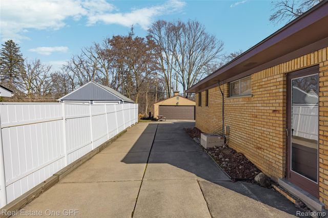 24840 E Taft Road, Novi, MI 48375