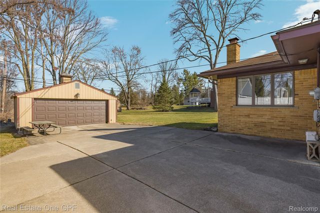 24840 E Taft Road, Novi, MI 48375
