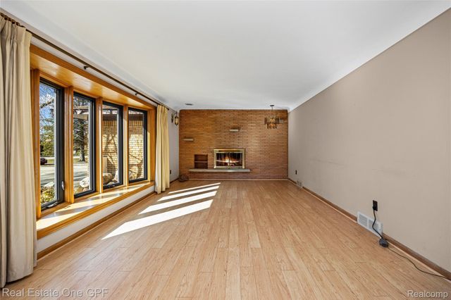 24840 E Taft Road, Novi, MI 48375