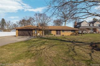 24840 E Taft Road, Novi, MI 48375