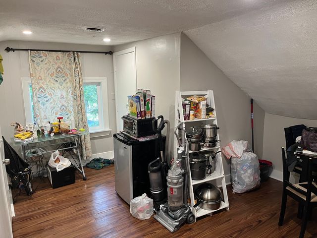 761 E NEW YORK Street 2, Aurora, IL 60505