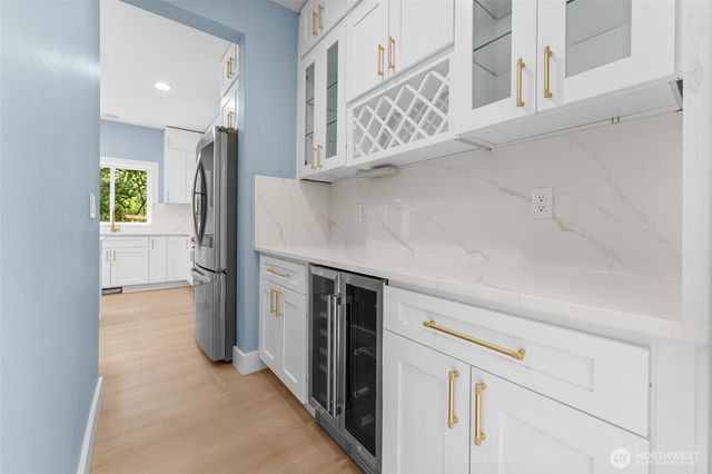21927 45th Ave SE, Bothell, WA 98021