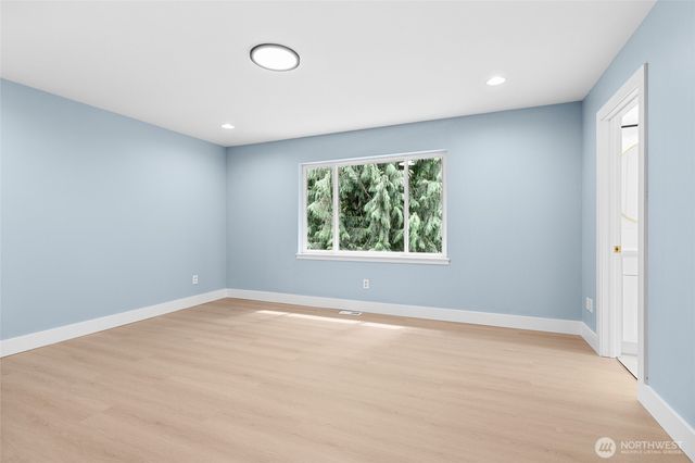21927 45th Ave SE, Bothell, WA 98021