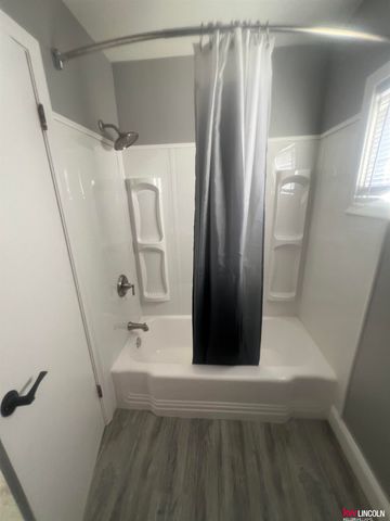 2345 N Chester Street, Lincoln, NE 68521