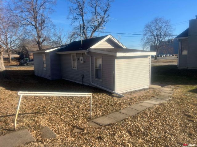 2345 N Chester Street, Lincoln, NE 68521