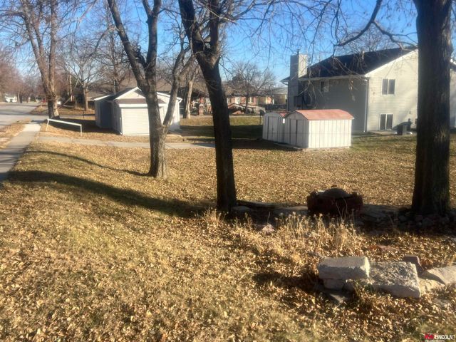 2345 N Chester Street, Lincoln, NE 68521