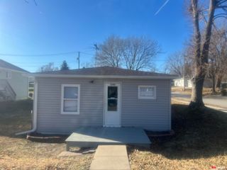 2345 N Chester Street, Lincoln, NE 68521