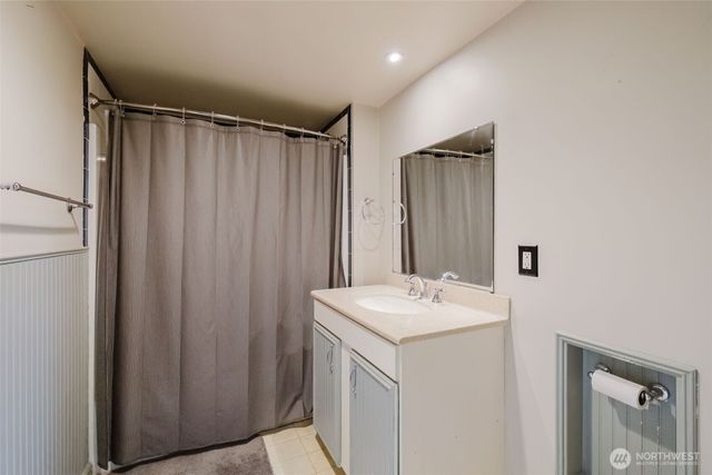 1125 S National Avenue, Bremerton, WA 98312