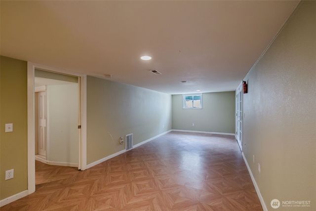 1125 S National Avenue, Bremerton, WA 98312