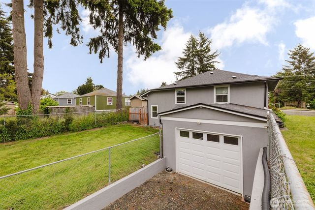 1125 S National Avenue, Bremerton, WA 98312