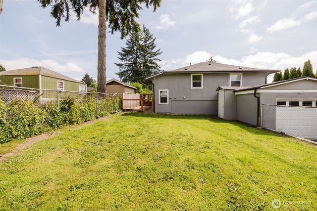 1125 S National Avenue, Bremerton, WA 98312