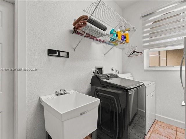 12343 NW 19th St, Plantation, FL 33323