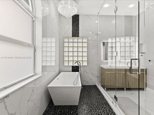 12343 NW 19th St, Plantation, FL 33323