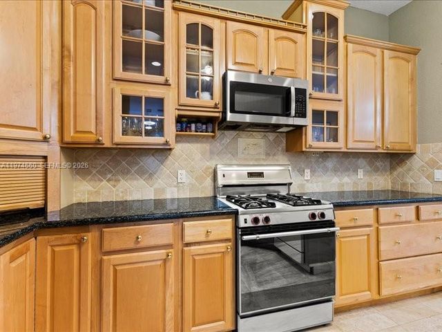 12343 NW 19th St, Plantation, FL 33323