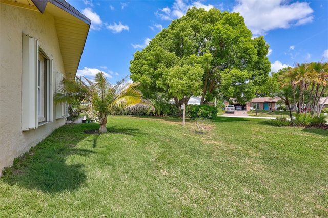 1735 ABERDEEN COURT, Palm Harbor, FL 34684