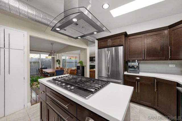 6209 Amber Lake Ave, San Diego, CA 92119