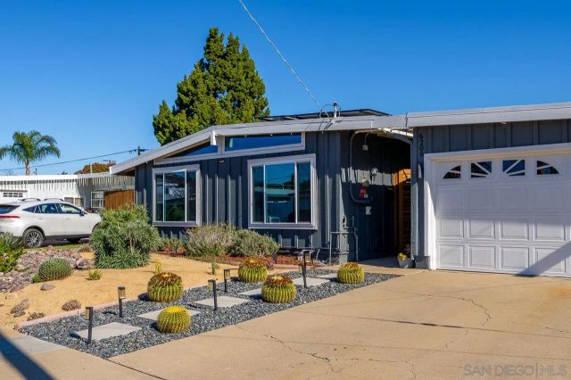 6209 Amber Lake Ave, San Diego, CA 92119