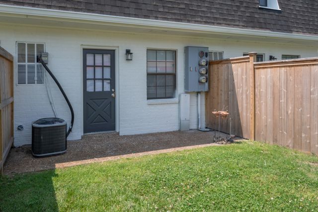 324 Walton Ferry Rd Apt 9, Hendersonville, TN 37075