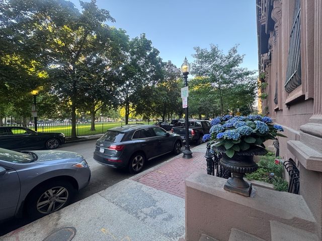 42 W Newton St 3B, Boston, MA 02118
